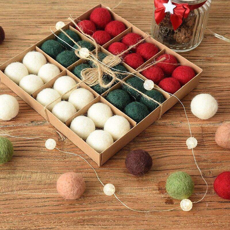 36-Piece Wool Christmas Baubles, 19cm x 19cm