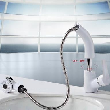 360-Degree Pull-Out Shower Faucet, Height-Adjustable Brass and Chrome