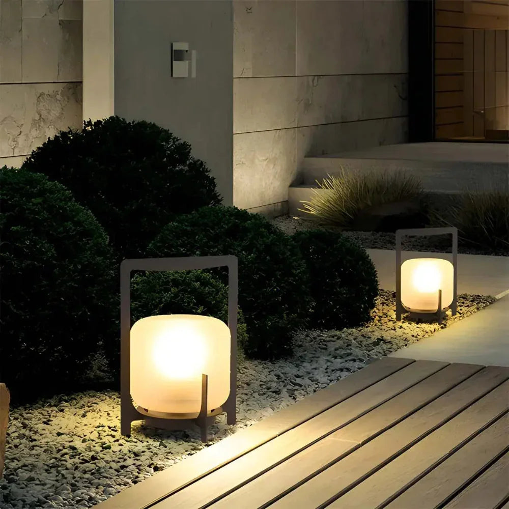 Amo Outdoor Lamp-Welvere