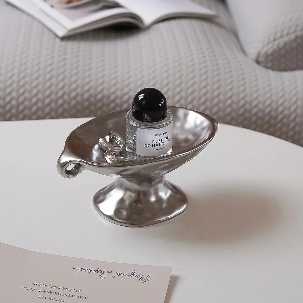 Amus Tray-Welvere