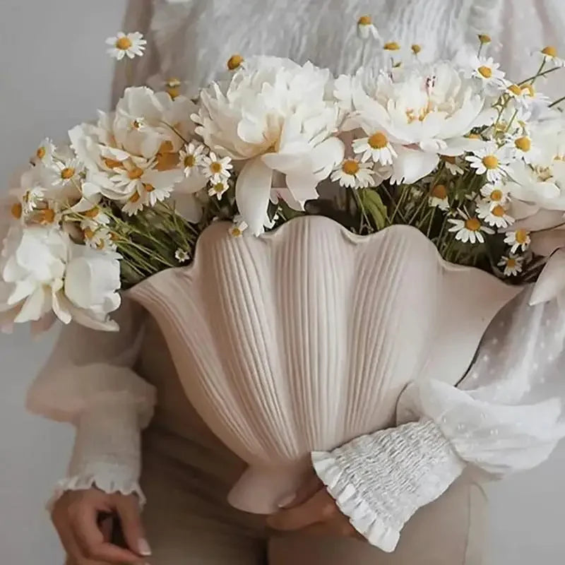 Ashhurst Sea Shell Vase-Welvere