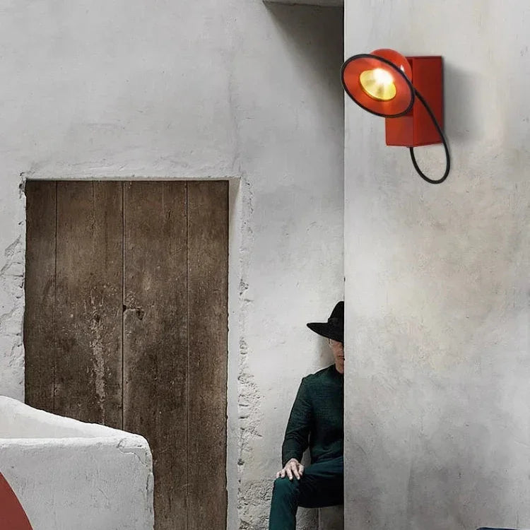 Aura Compact Magnetic Livine Lamp-Welvere