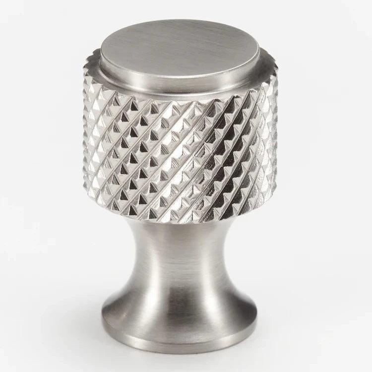 Auro Diamond-cut Knurled Knobs-Welvere