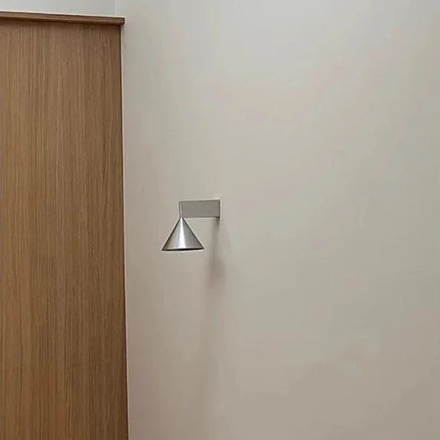 Austin Livine Lamp-Welvere