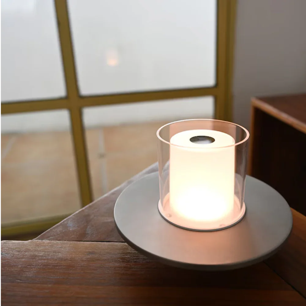 Candle-Inspired Portable Lamp-Welvere