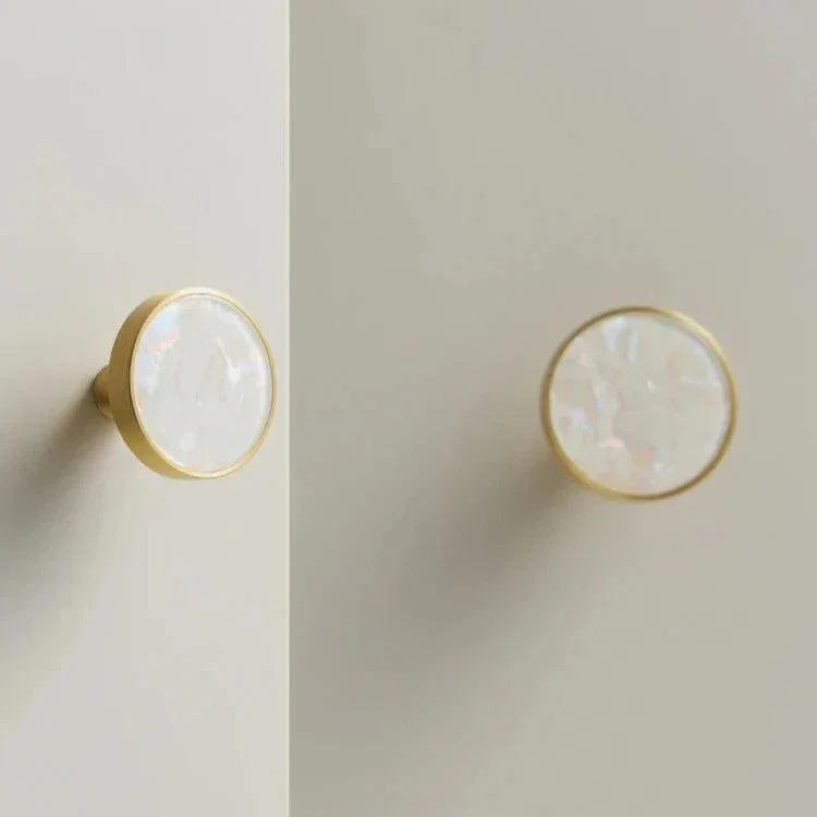Celine Alva Knobs-Welvere