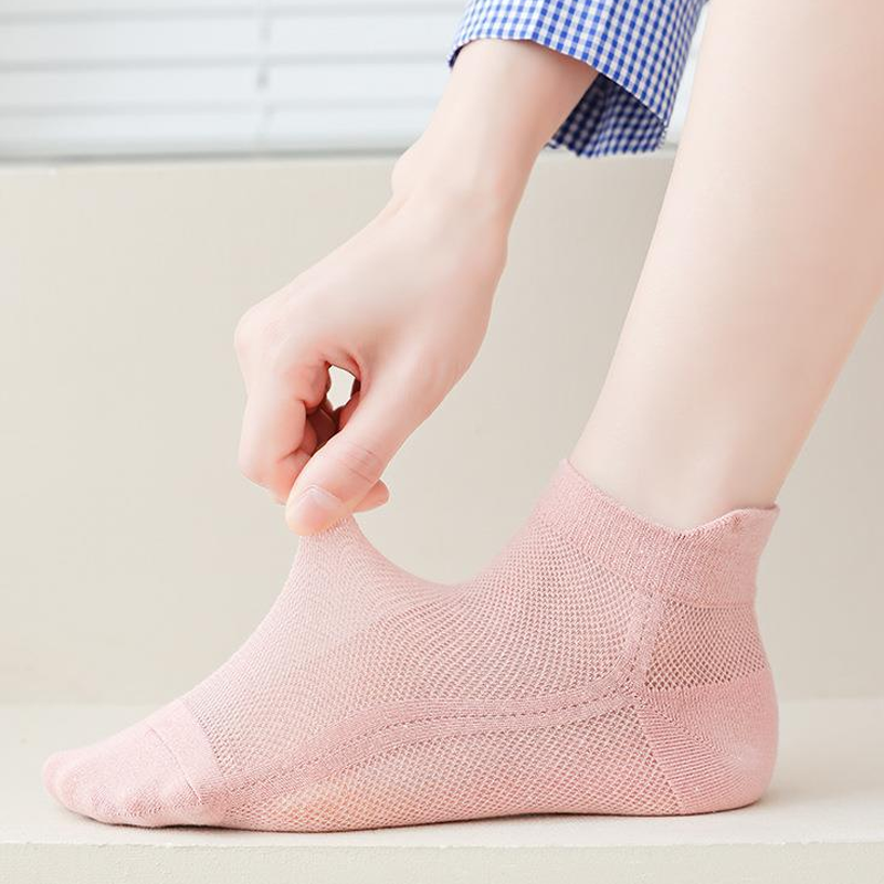 Ultra-thin Non-slip Invisible Socks - Breathable Mesh, Polyester, One Size, view 3