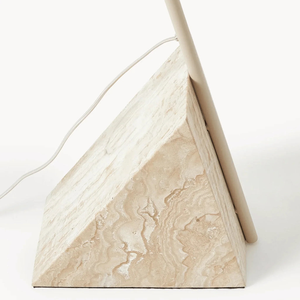 Covemere Floor Lamp-Welvere