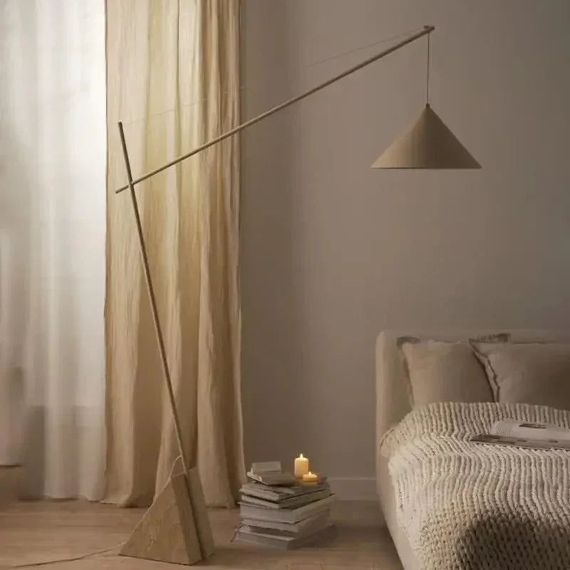 Covemere Floor Lamp-Welvere