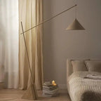Covemere Floor Lamp-Welvere