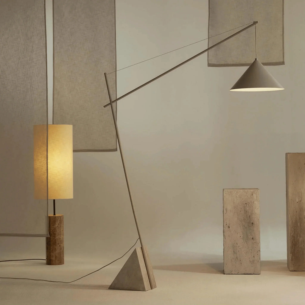 Covemere Floor Lamp-Welvere