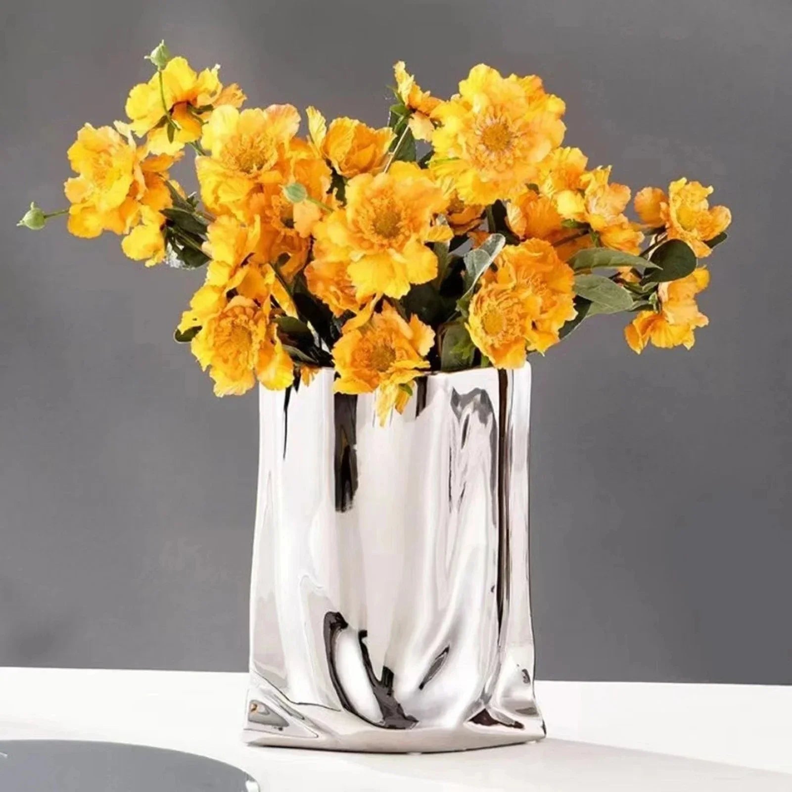 Elian Vase-Welvere
