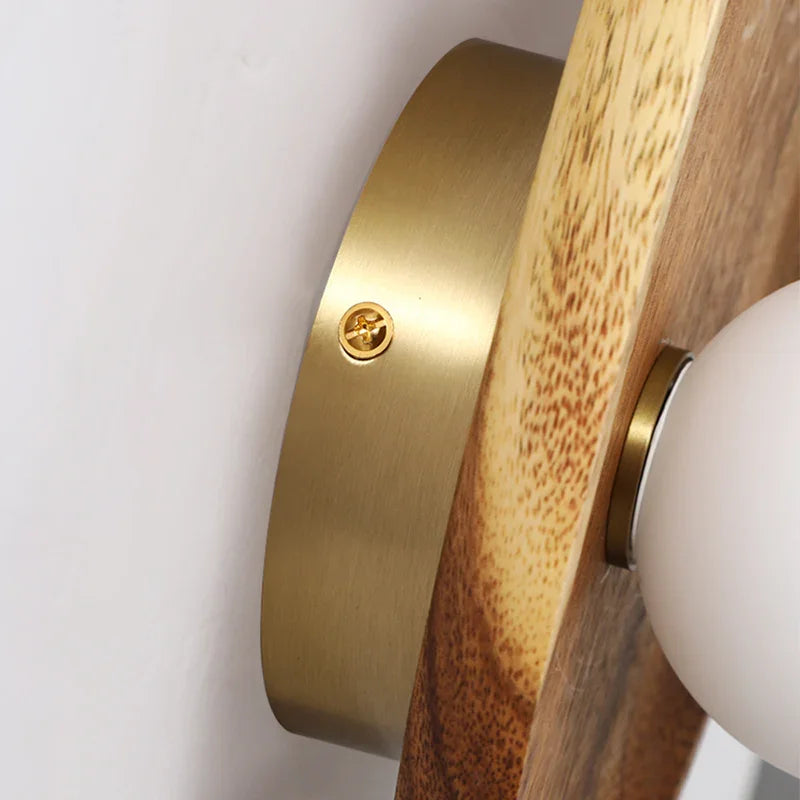 Elmmere Livine Lamp-Welvere