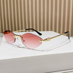 Women's Cat-Eye Sunglasses - Modern Elegance Style, view 9