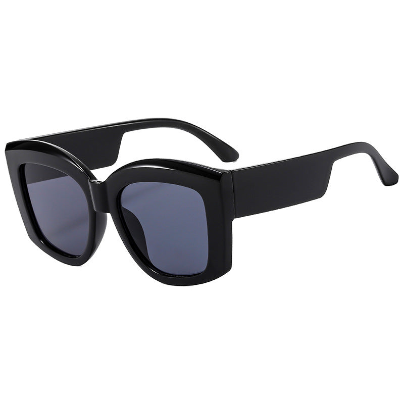 Women's Oversized Sunglasses - Lightweight Frame, Modern Style, view 2