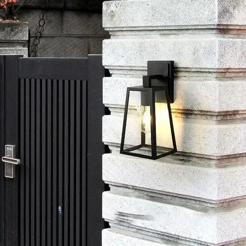 Falkar Outdoor Livine Lamp-Welvere