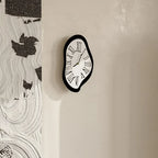 Falke of Memory Livine Clock-Welvere