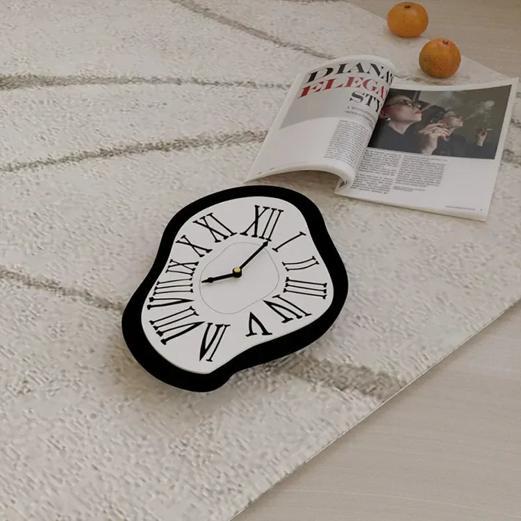 Falke of Memory Livine Clock-Welvere