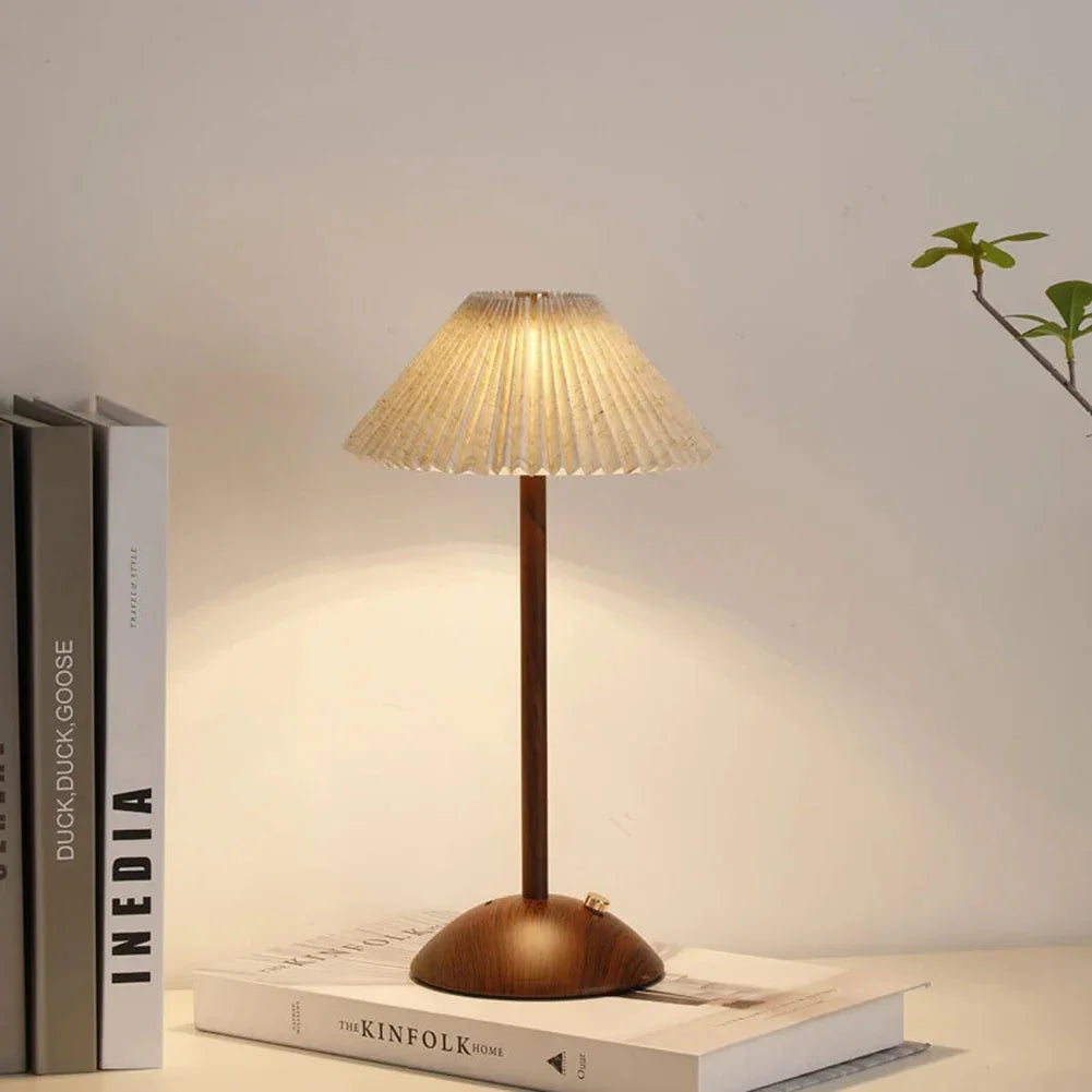 Falkia Table Lamp-Welvere
