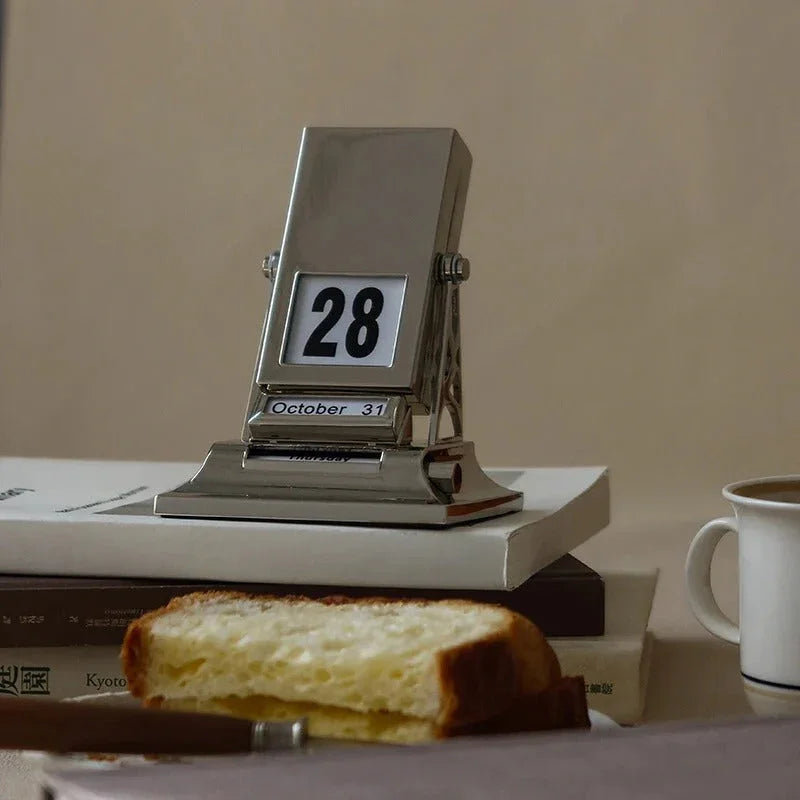 Falkin Rotating Desk Calendar-Welvere