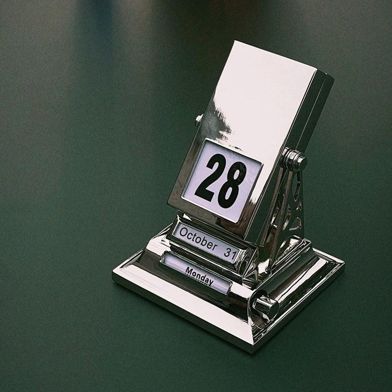 Falkin Rotating Desk Calendar-Welvere
