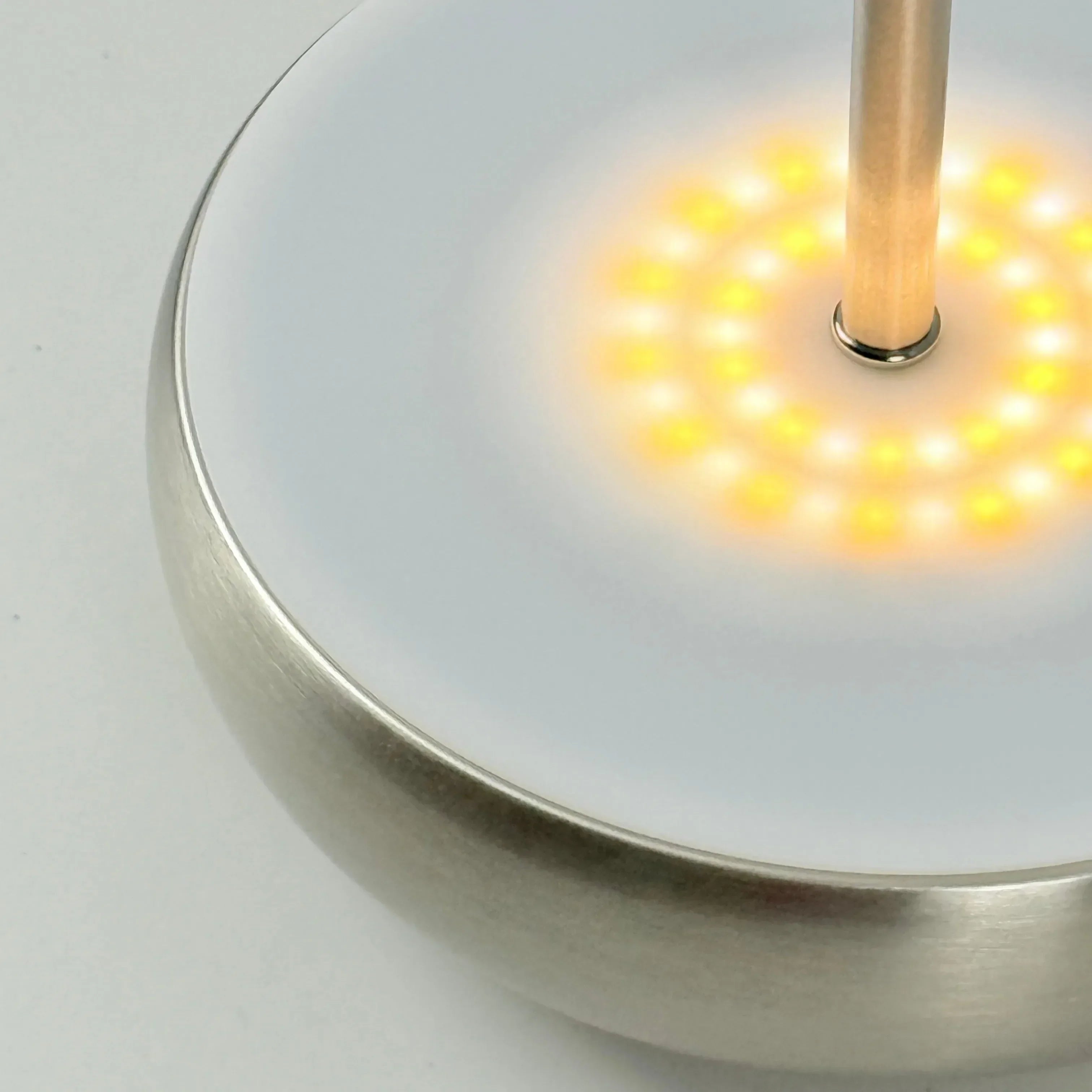 Falkis Portable Lamp-Welvere