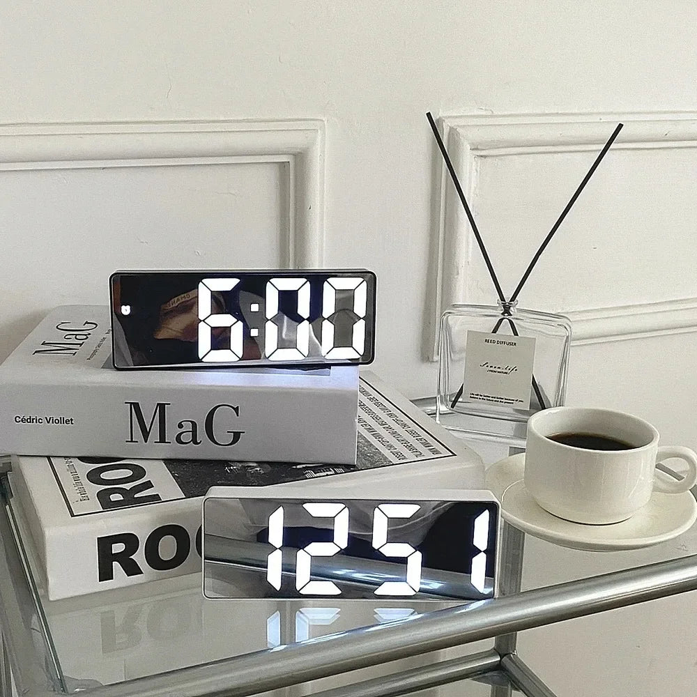 Fernhurst Alarm Clock-Welvere