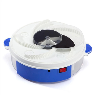 Fly Trap with Five Bait Stations and Rotating Capture Arm