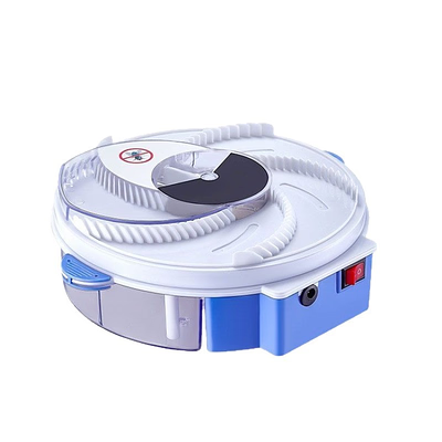 Fly Trap with Five Bait Stations and Rotating Capture Arm