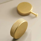 Giulia Alva Knurled Knobs-Welvere