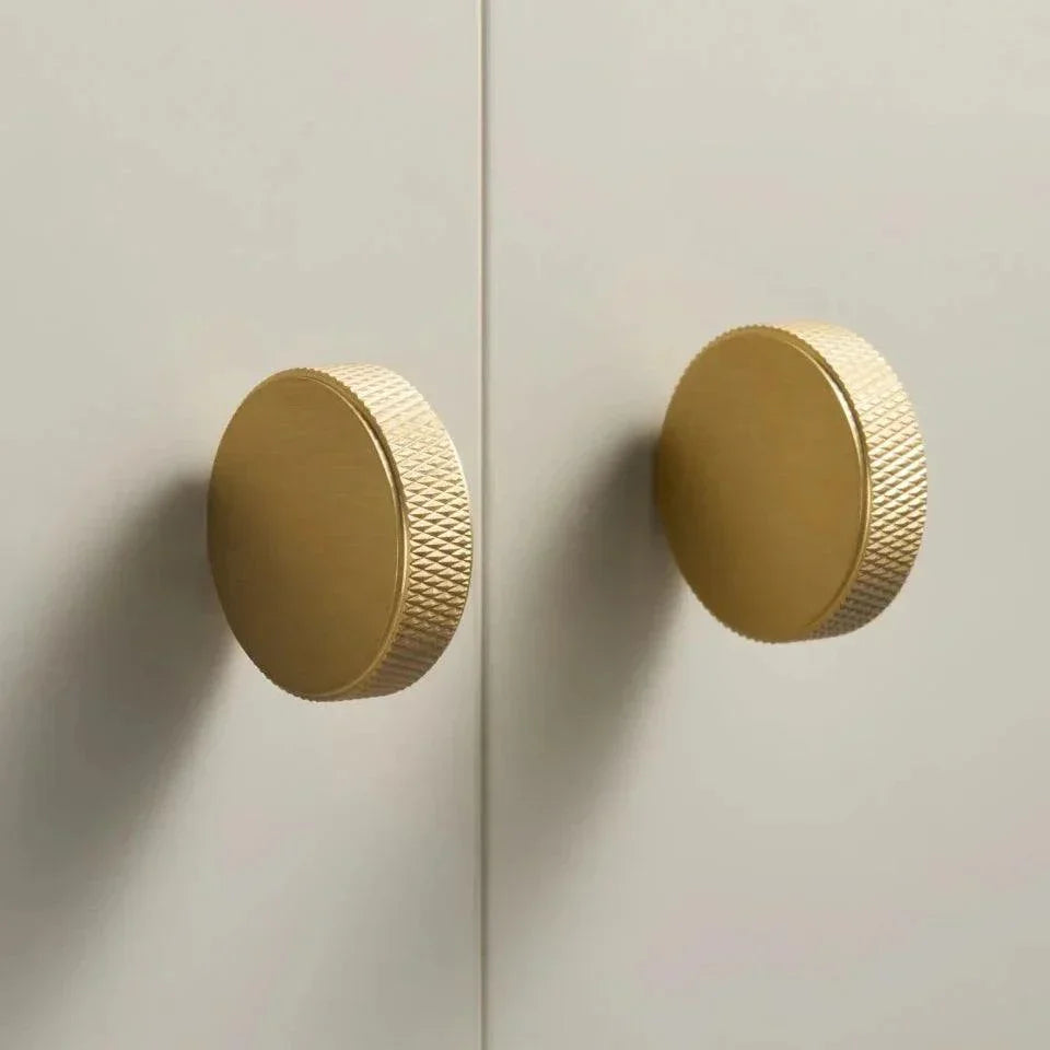 Giulia Alva Knurled Knobs-Welvere