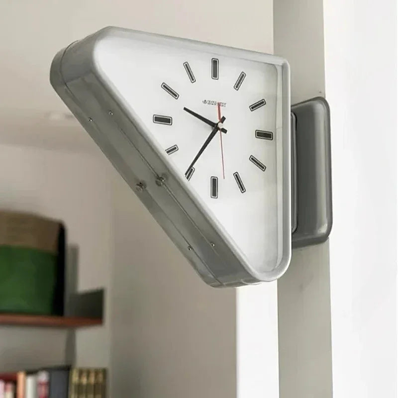 Gunnur Livine Clock-Welvere