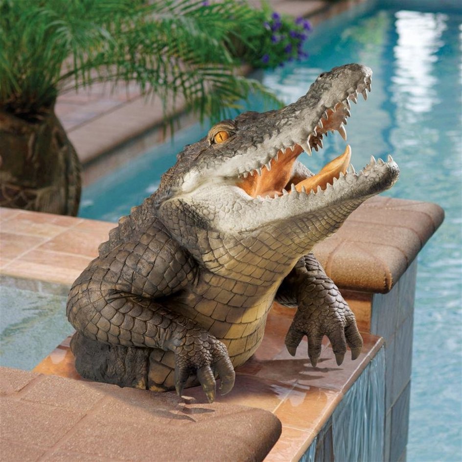 Handmade Resin Alligator Garden Statue, 19 cm