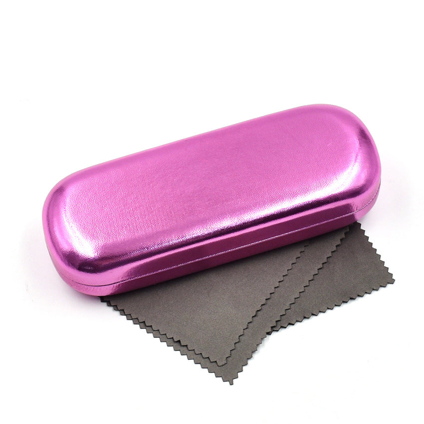 Hard-Shell Eyewear Case with Two Cleaning Cloths