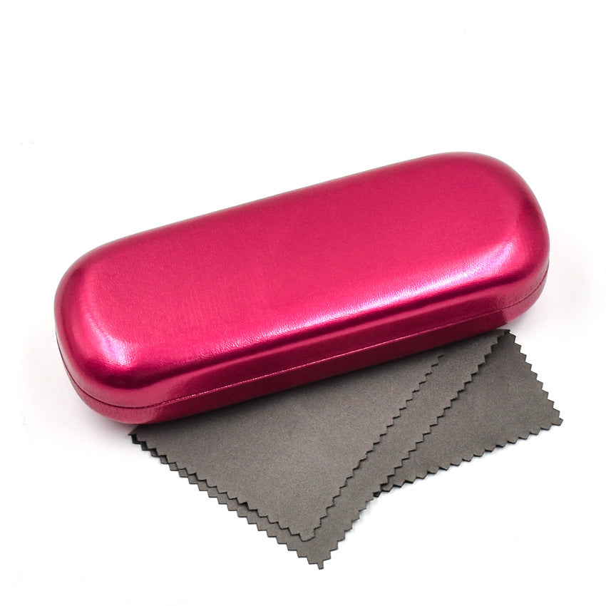 Hard-Shell Eyewear Case with Two Cleaning Cloths