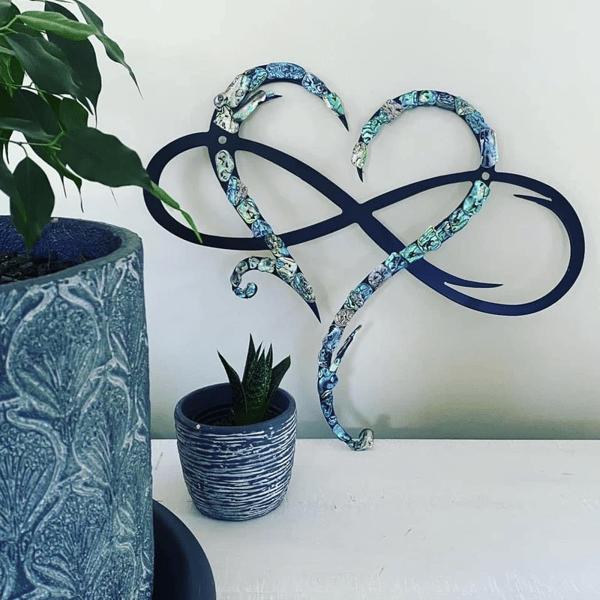 Iron Infinity Heart Wall Decor - Symbol of Eternal Love, Hanging Brackets, view 7