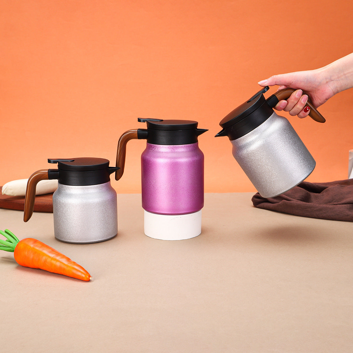 Women’s Insulated Kettle with Practical Spout - Double-Walled, Ergonomic Handle, view 2