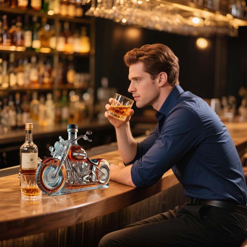 Limited Edition Harley Whisky Bottle - 700 ml, Durable Glass, Collectible, view 3