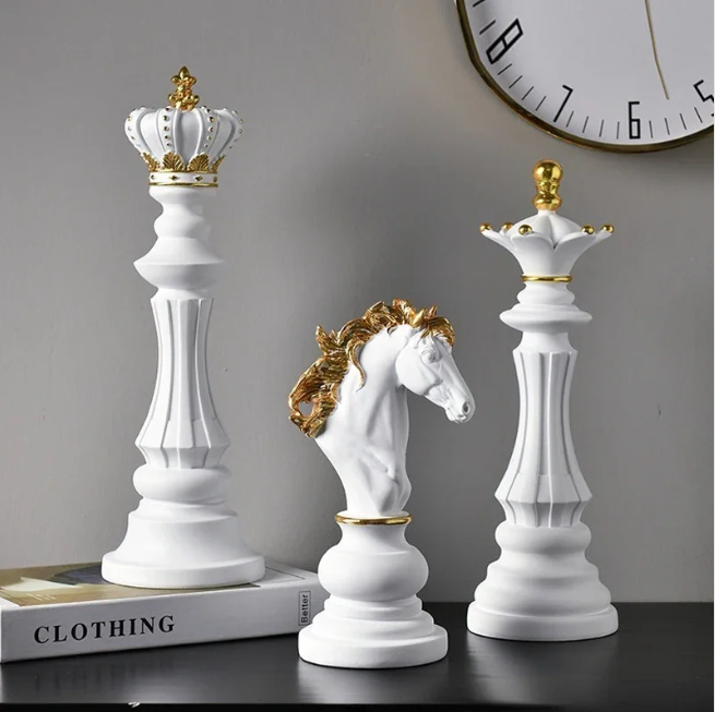 Black and Gold Decorative Chess Pieces Set - Polyresin, 20-30 cm