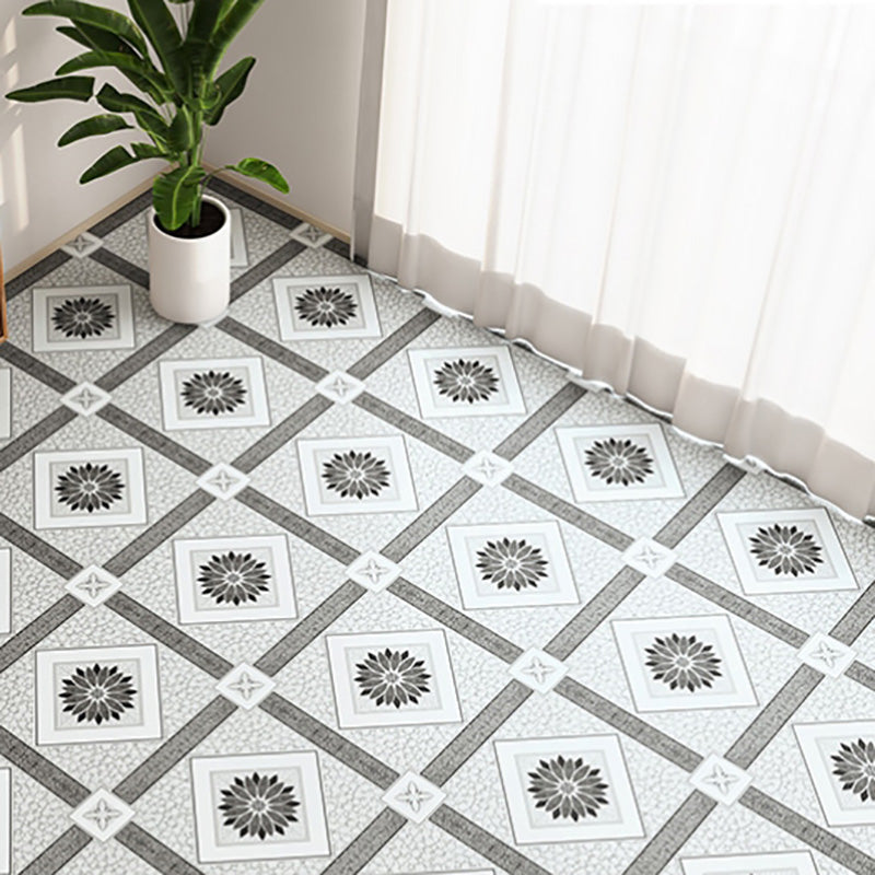 Scratch-Resistant Waterproof Vinyl Flooring - Self-Adhesive, Wood Look