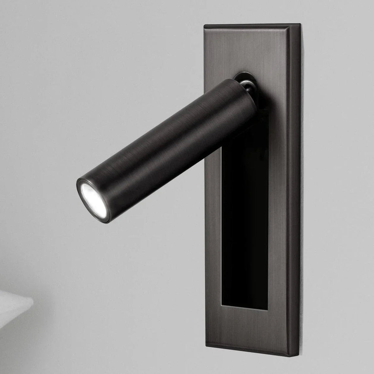 Hugo Mount Sconce-Welvere