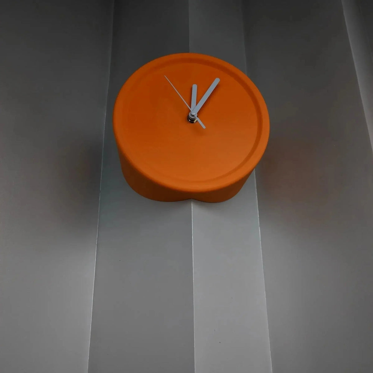 Ivare Livine Clock-Welvere