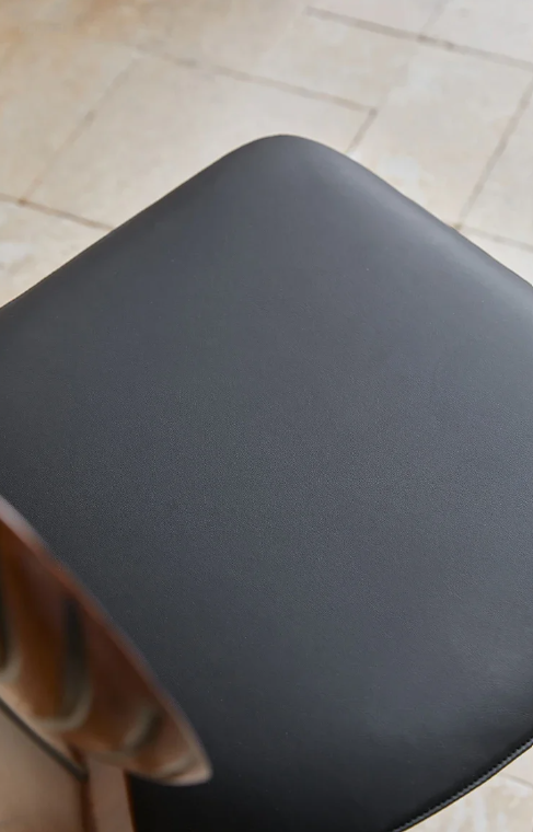 Jarlen Chair-Welvere