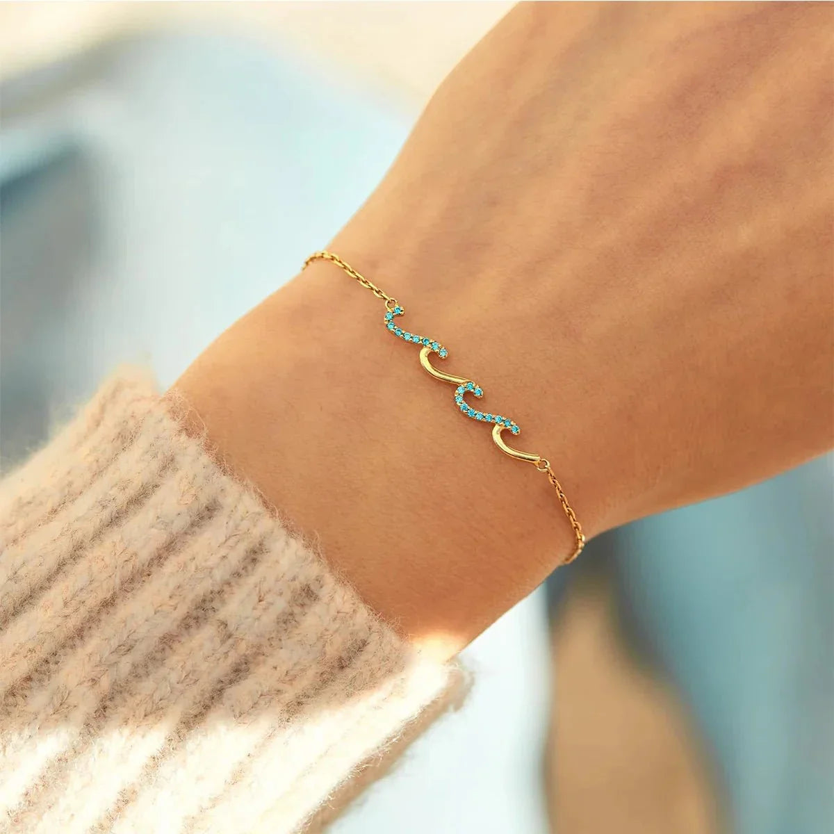 Dainty Wave Bracelet for Women - 18+5cm Adjustable Fit