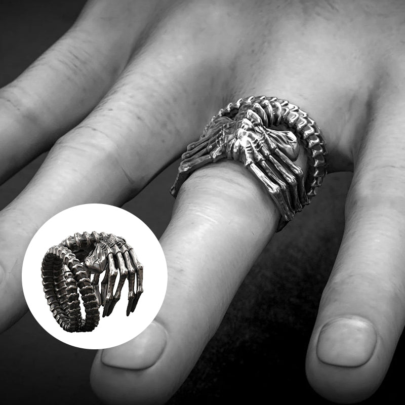 Alien Facehugger Ring for Men - Sci-Fi Jewellery, view 2