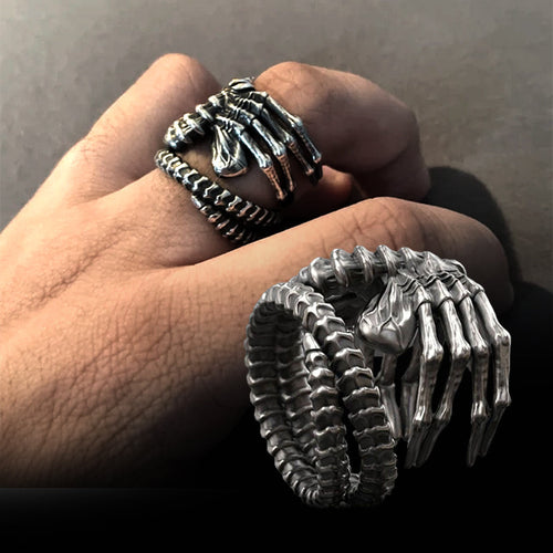 Alien Facehugger Ring for Men - Sci-Fi Jewellery
