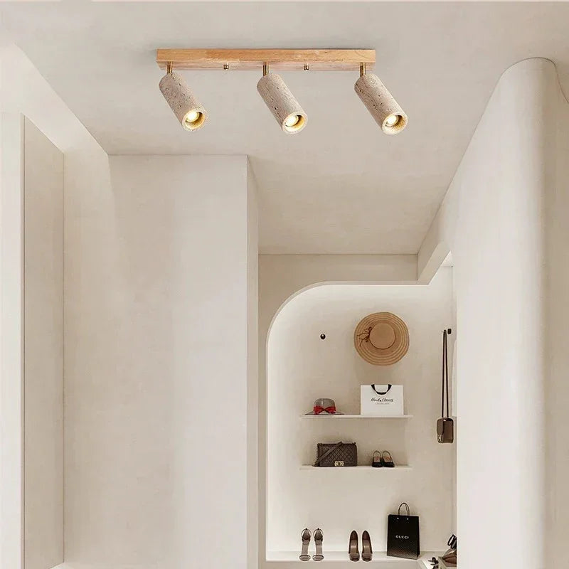 Leife Peakhurst Spotlight-Welvere