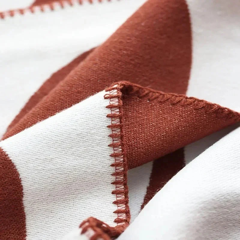 Leife Throw Blanket-Welvere