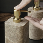 Leon Bathroom Accessories Set-Welvere