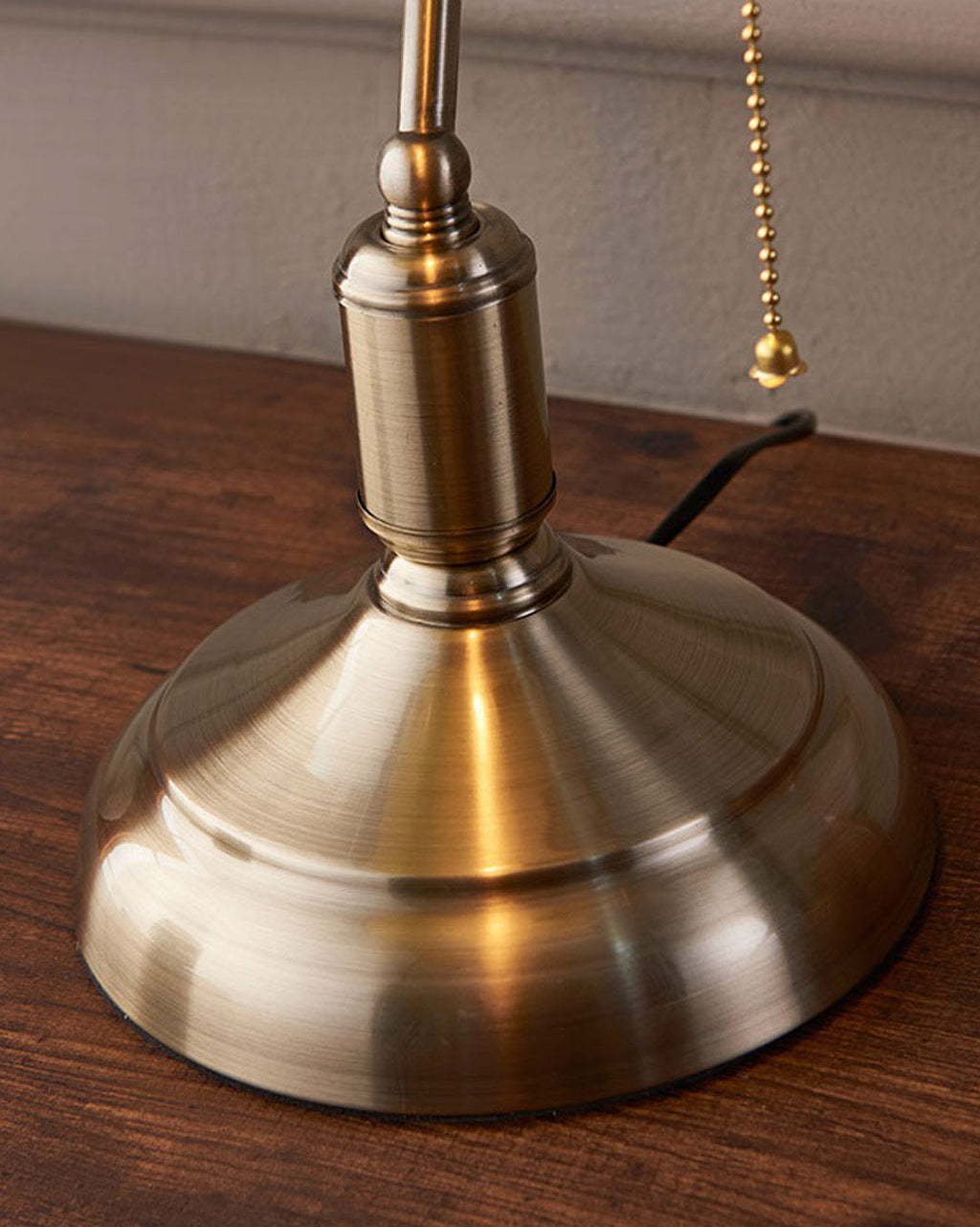 Classic Banker Desk Lamp - Brass Base, Emerald Glass Shade, 36 cm, view 8